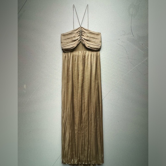 Zara Dresses & Skirts - Dress Gold